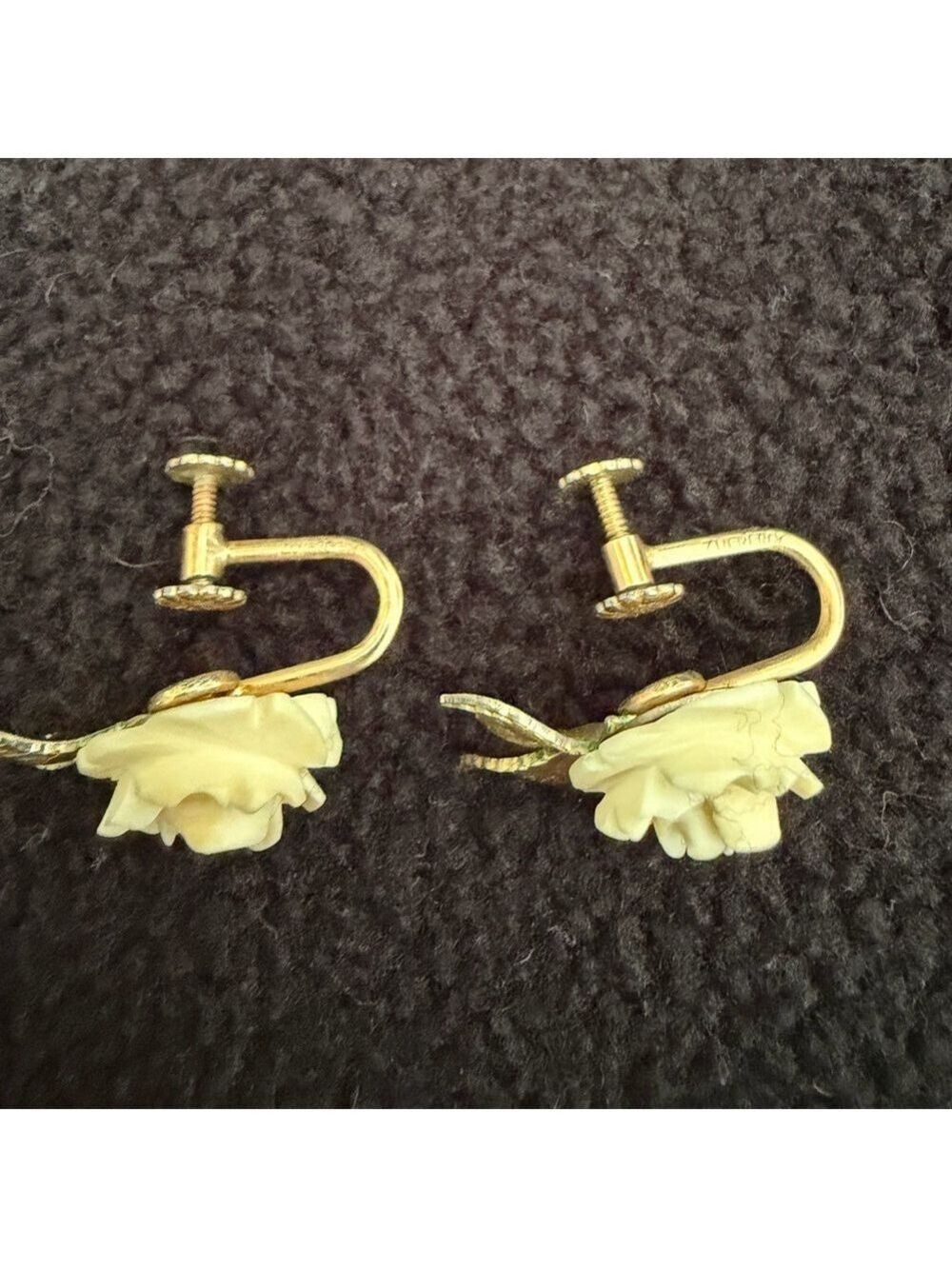 Vintage Krementz Carved Rose Earrings, Screw Backs - Picture 2 of 5